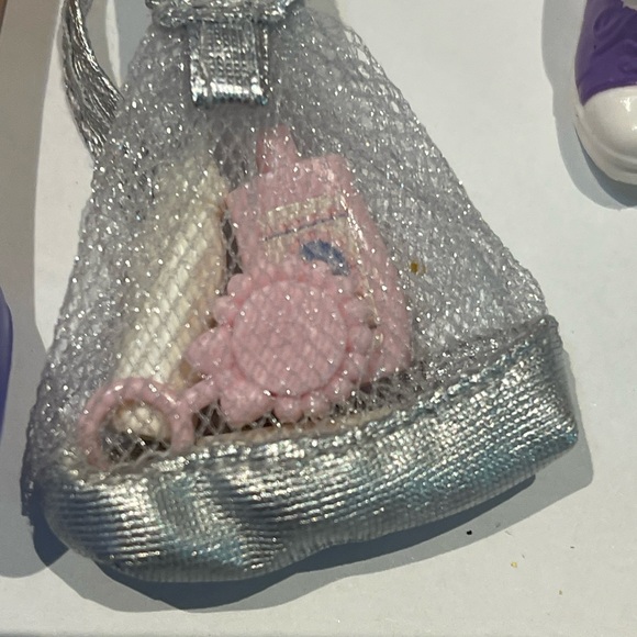 Walking Barbie & baby sister Krissy Doll with talking bassinet on Stroller - Picture 13 of 16